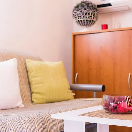 Apartment Roma Baska Voda