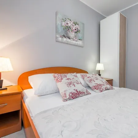 Roma Apartment