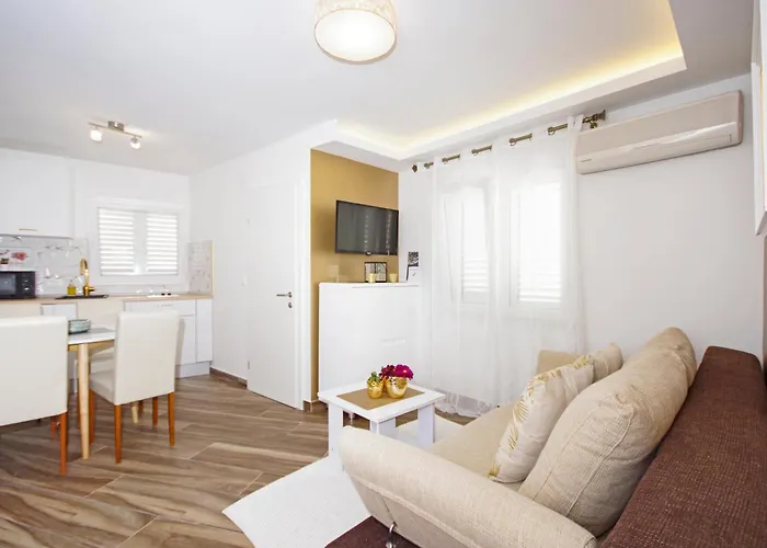 Roma Apartmán *