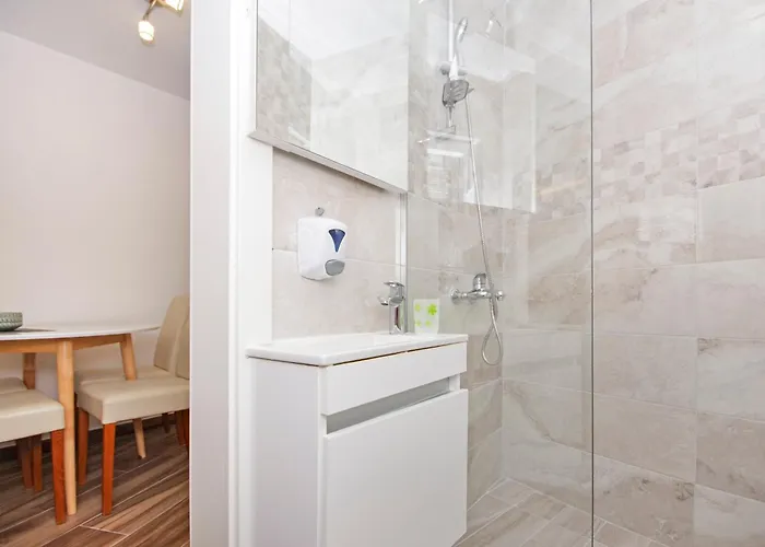 Roma Apartmán Baška Voda